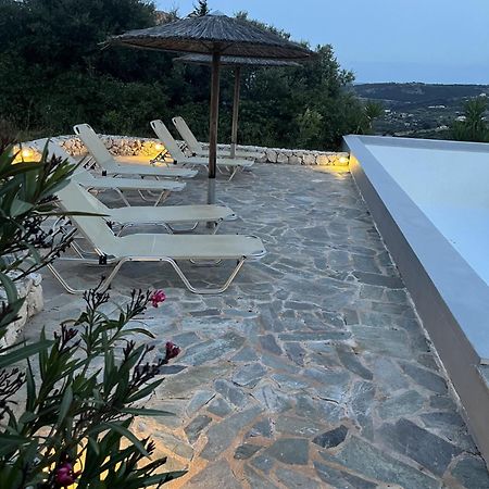 Luxurious Villa At A Unique Spot Agios Nikolaos  Exteriér fotografie