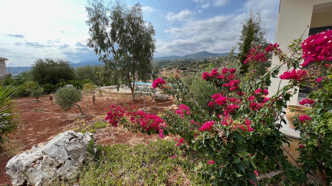 Luxurious Villa At A Unique Spot Agios Nikolaos  Exteriér fotografie