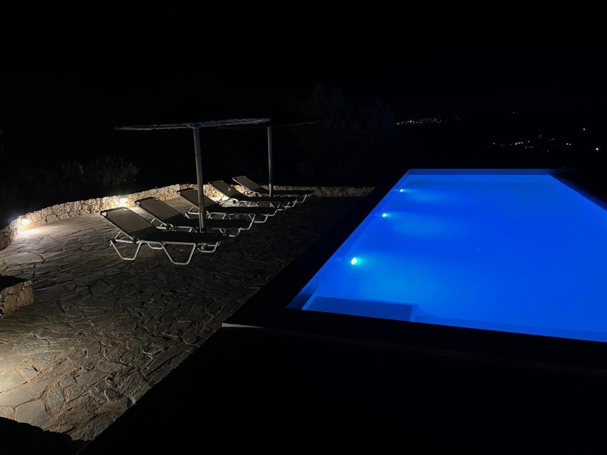 Luxurious Villa At A Unique Spot Agios Nikolaos  Exteriér fotografie